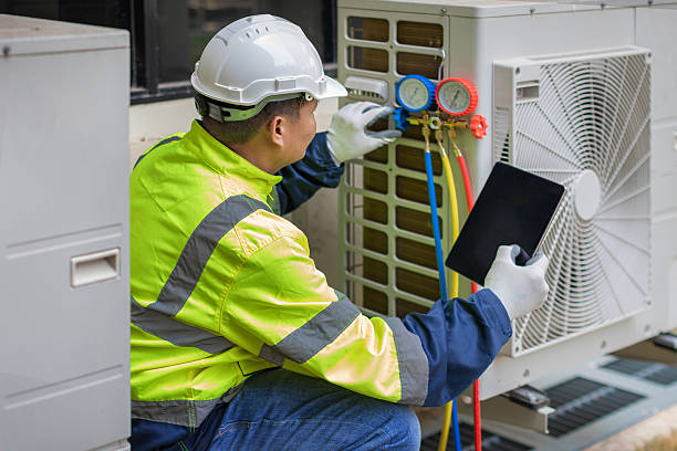 Professional Hvac Installation technician working in Akron, OH